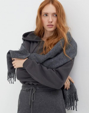Modest clothing