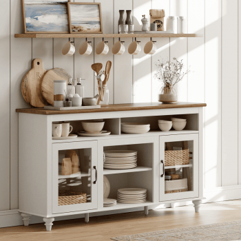 Glasdörrbufféer: Stylish Glass-Door Buffet Showcase